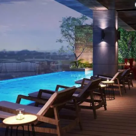 1708 Pool Gym Wi-Fi With Netflix Near Ayala And It Park Apartment